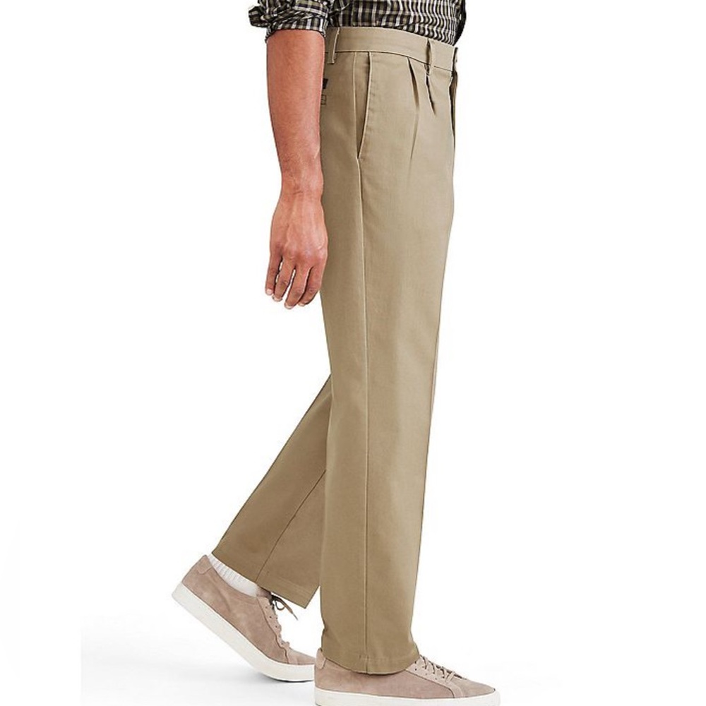 Dockers Men's Pleated Khaki Classic Fit Chinos 33x30 - Picture 2 of 7